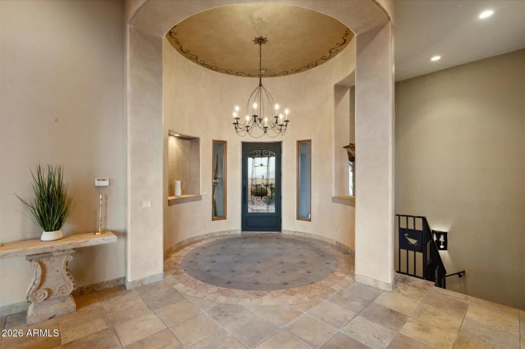 Real Estate Picture 8