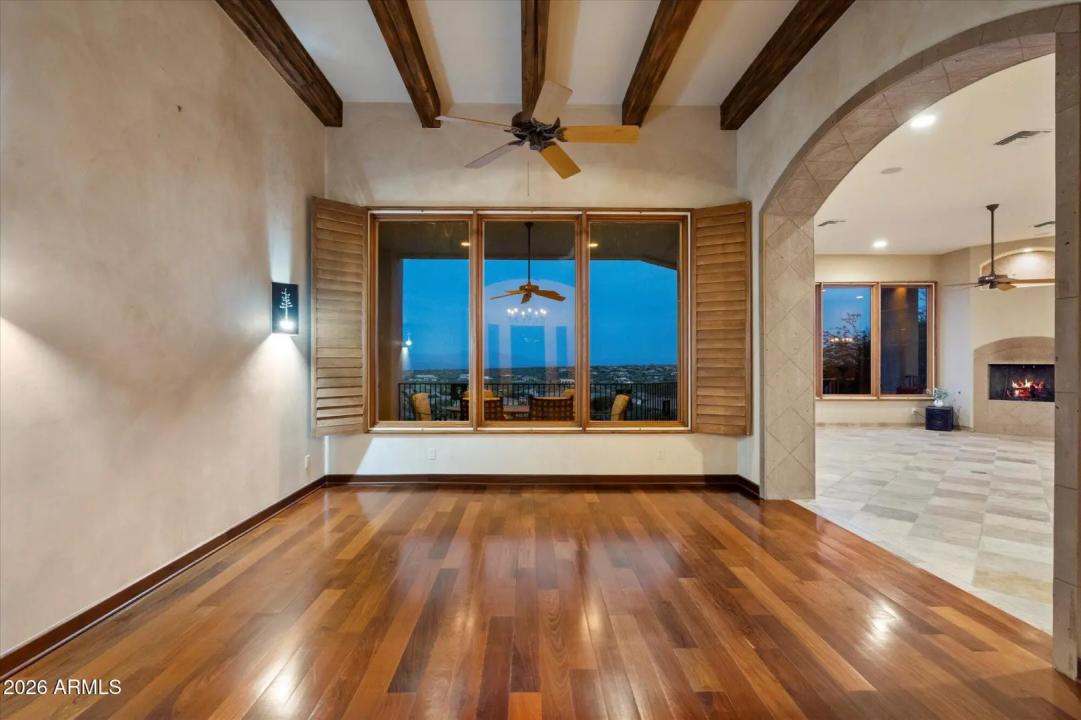 Real Estate Picture 22
