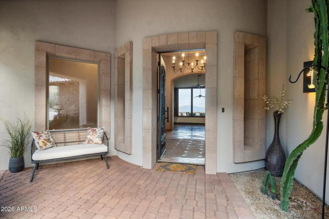 Real Estate Picture 6