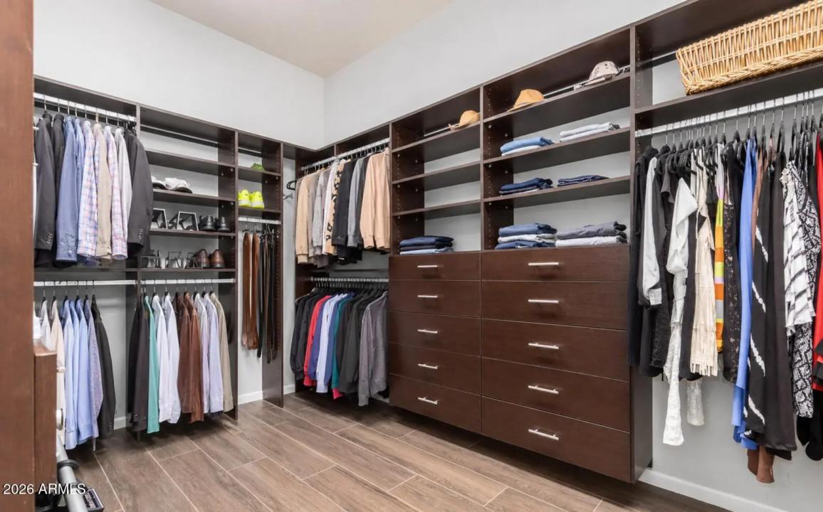 Real Estate Picture 22
