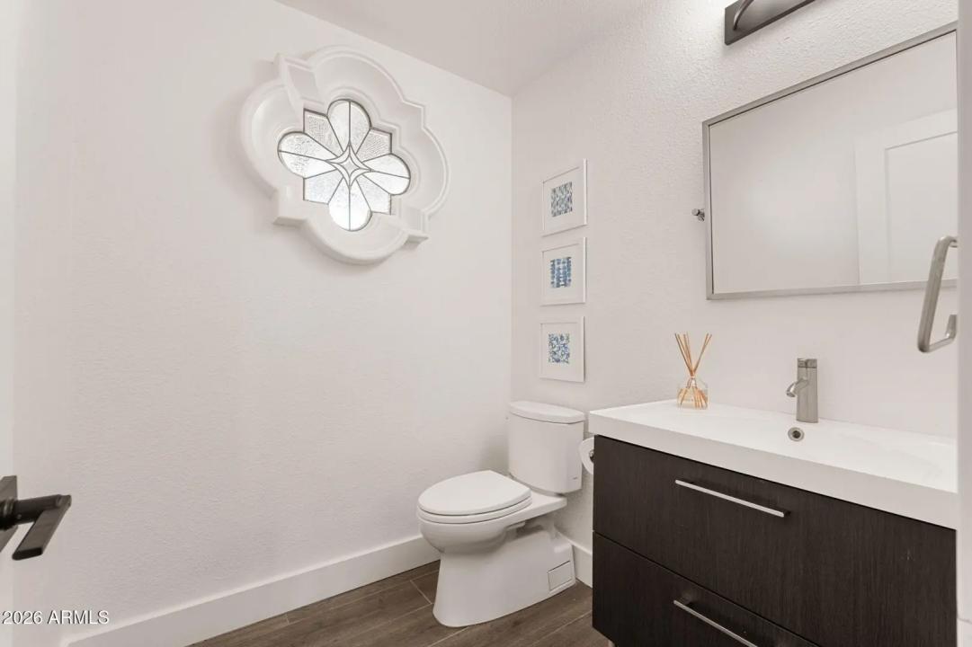 Real Estate Picture 15