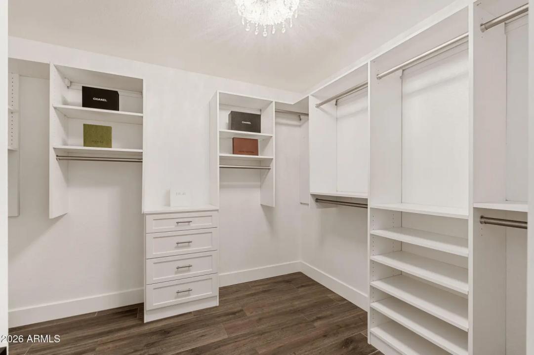 Real Estate Picture 21