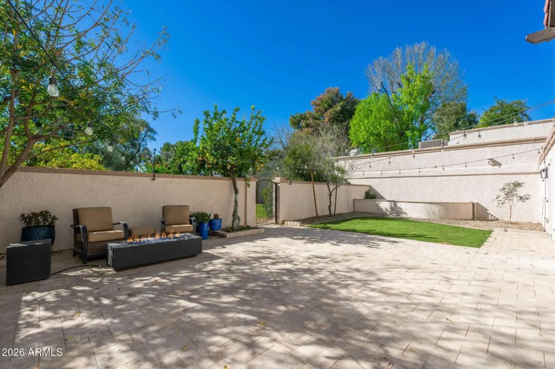 Real Estate Picture 43