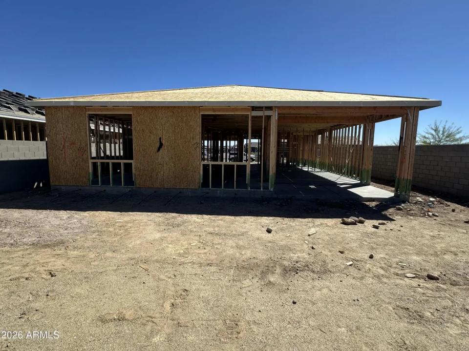 Real Estate Picture 6