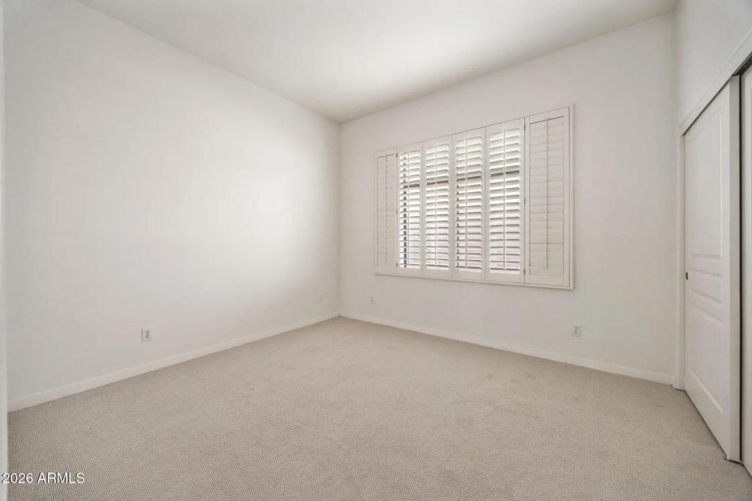 Real Estate Picture 12