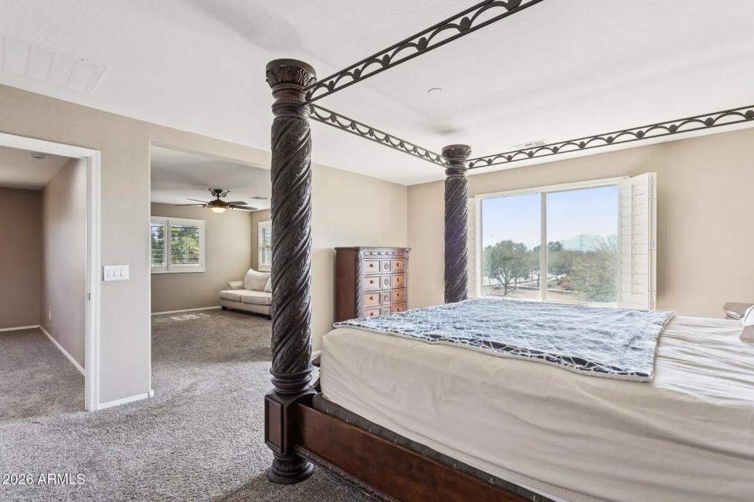 Real Estate Picture 25