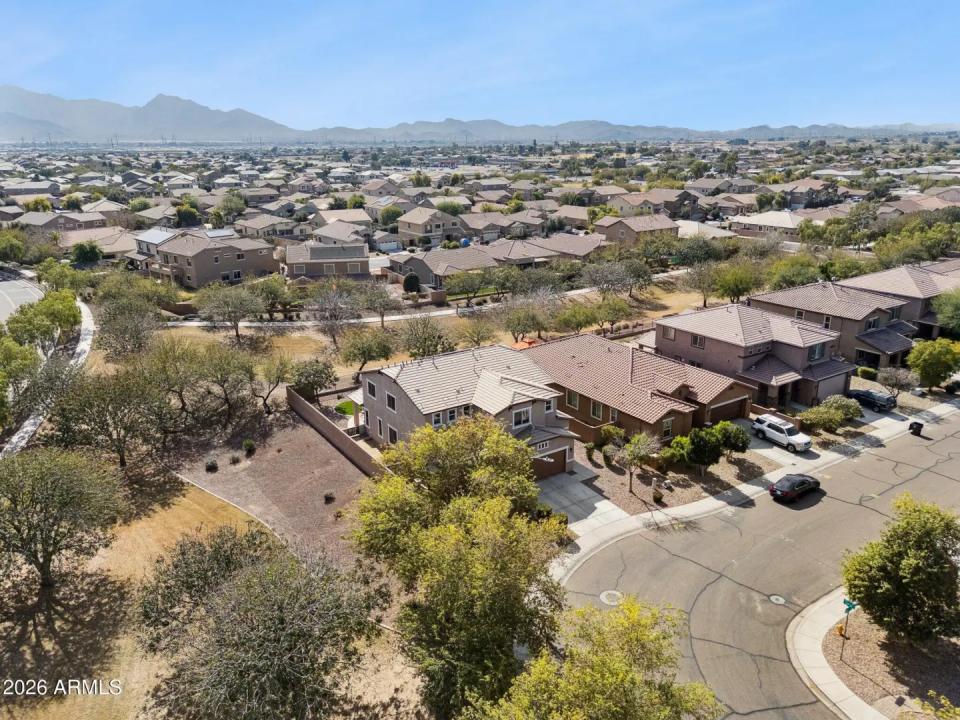 Real Estate Picture 58