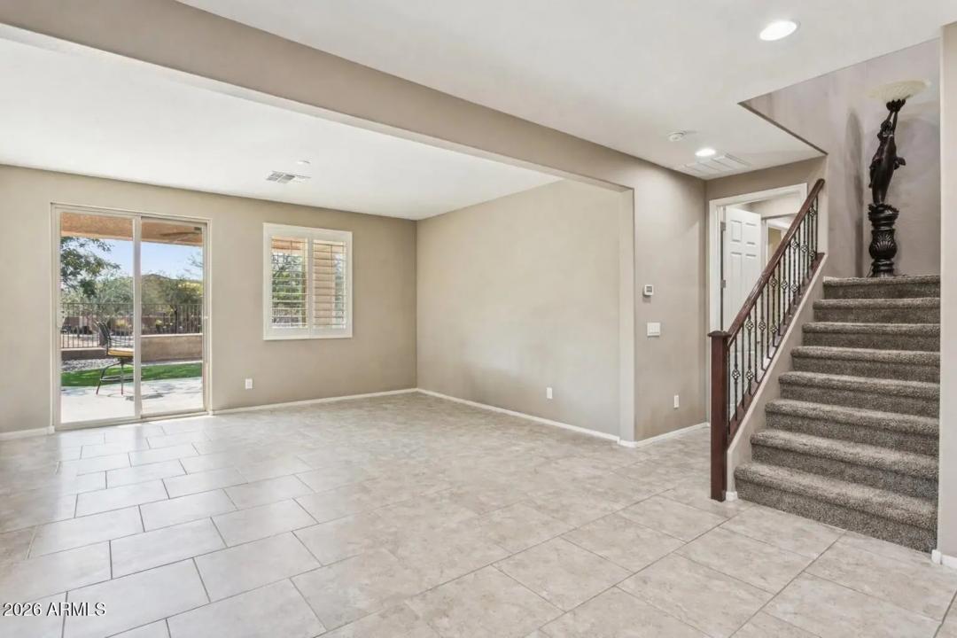 Real Estate Picture 19