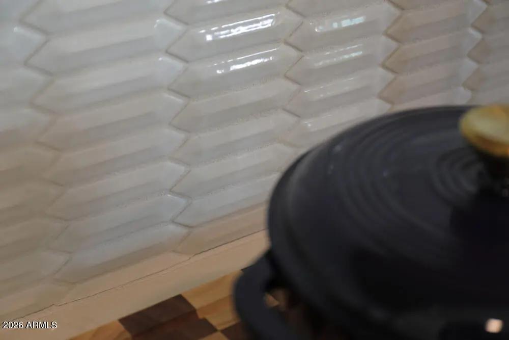 Real Estate Picture 3