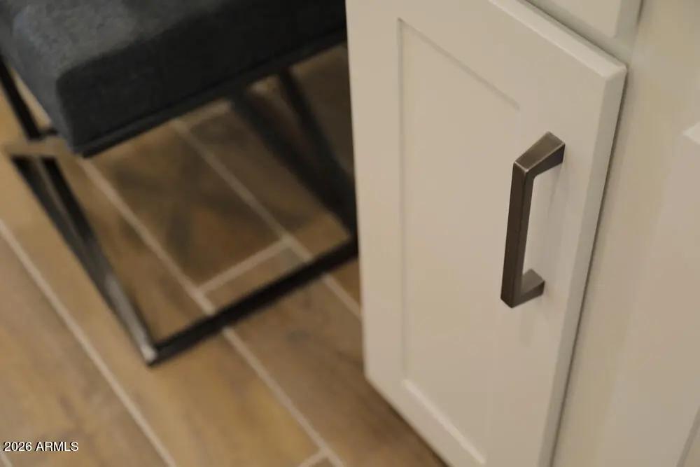 Real Estate Picture 6