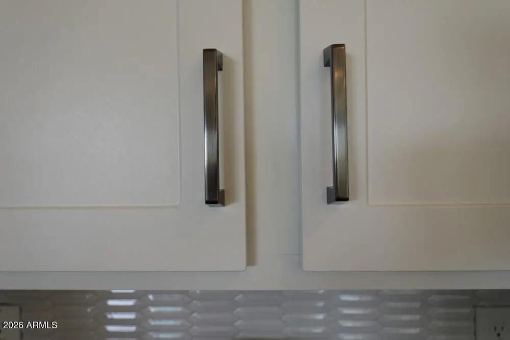 Real Estate Picture 8