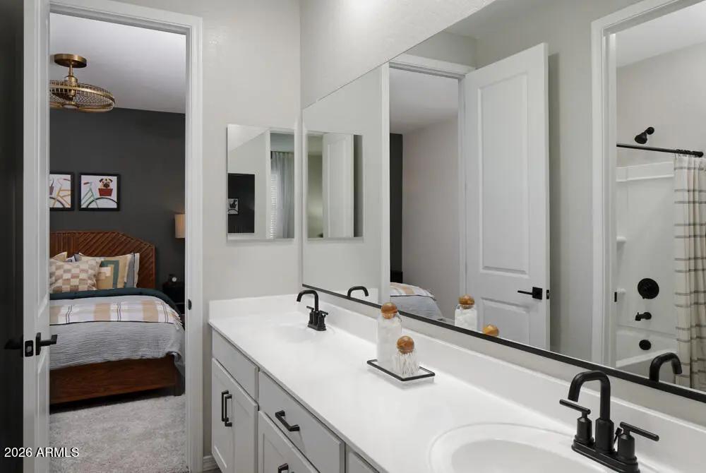 Real Estate Picture 10