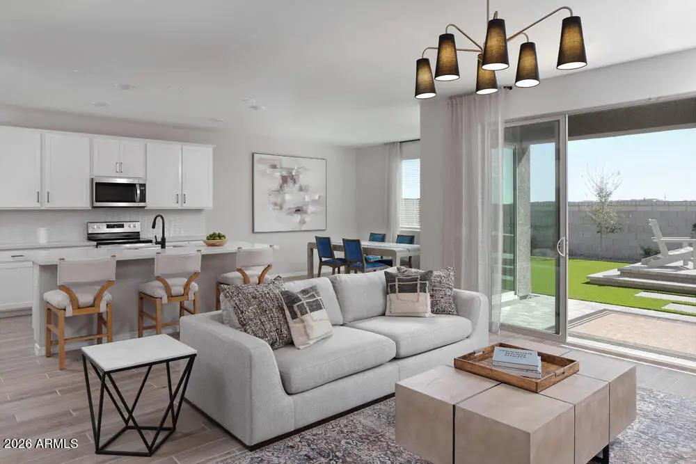 Real Estate Picture 14