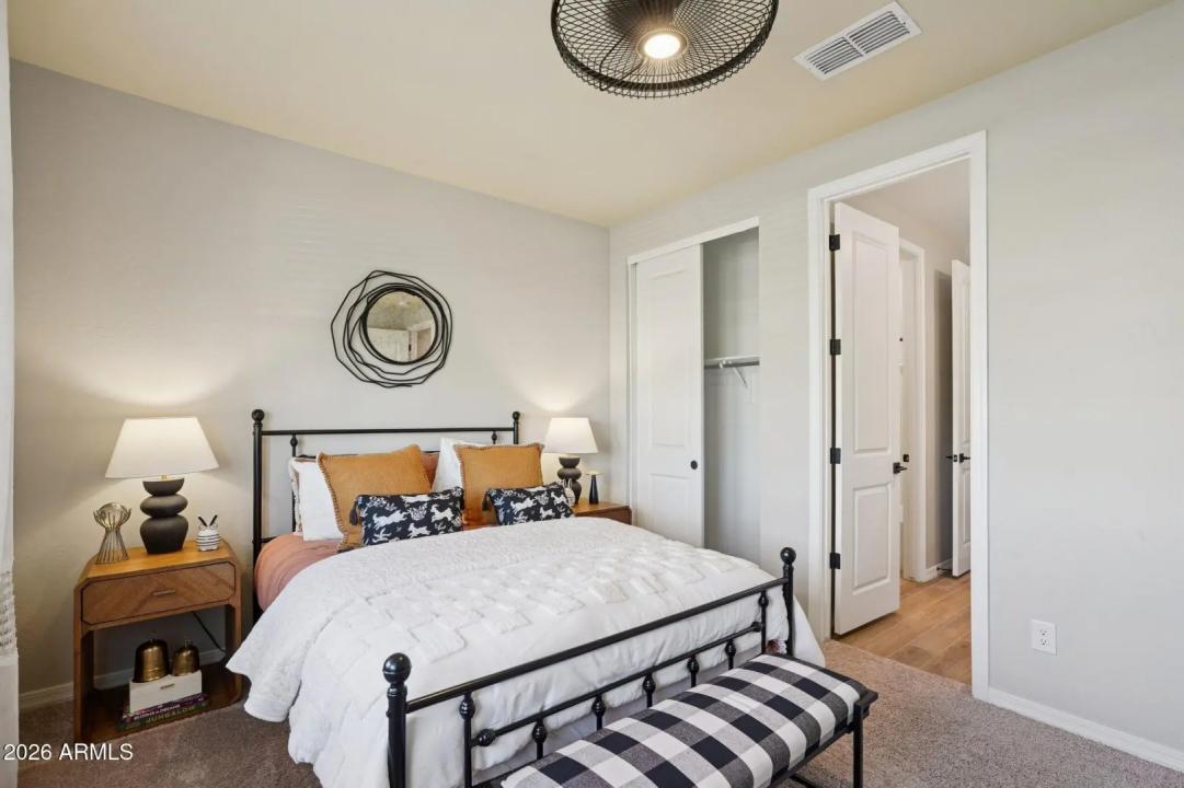 Real Estate Picture 21