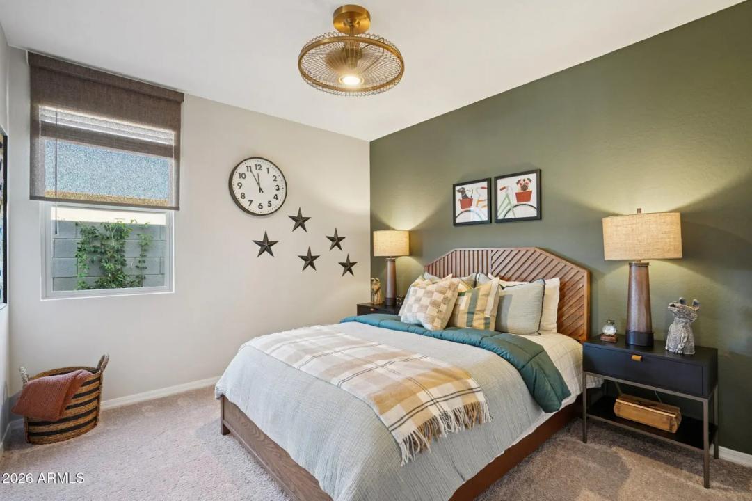 Real Estate Picture 25