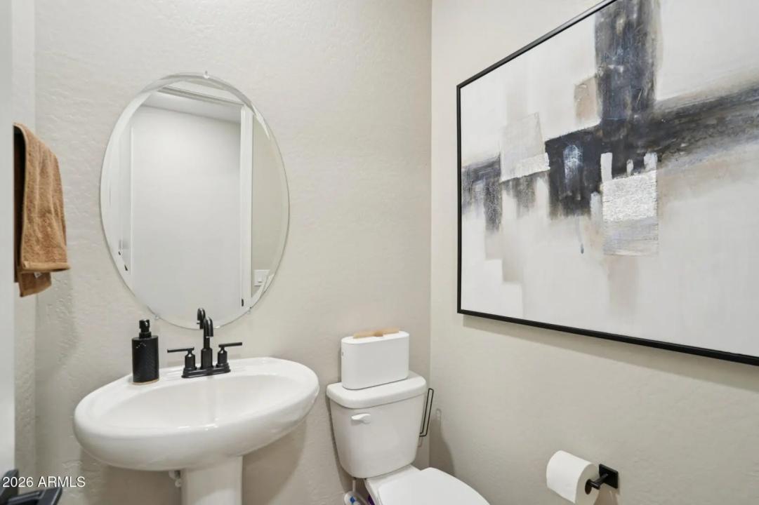 Real Estate Picture 26