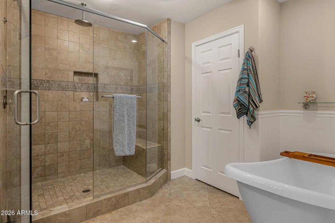 Real Estate Picture 17