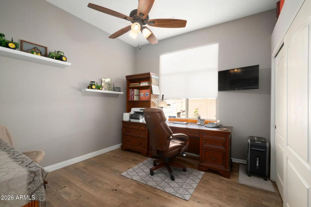 Real Estate Picture 13