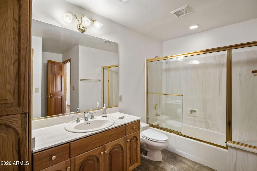 Real Estate Picture 15