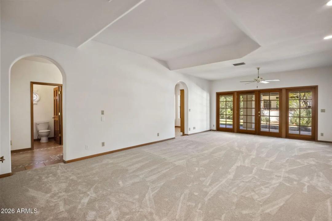 Real Estate Picture 8