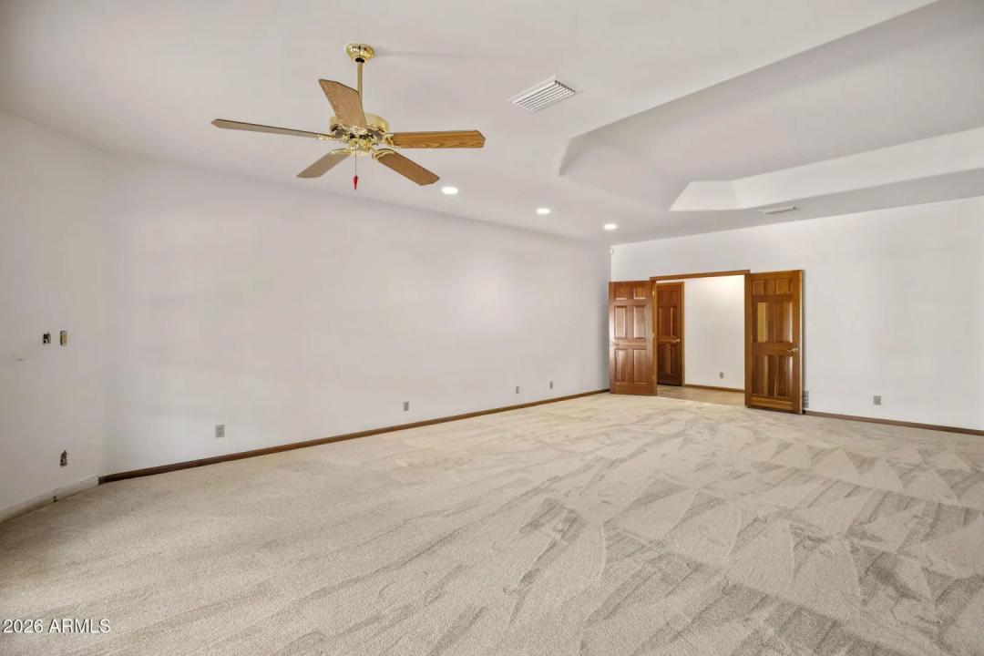 Real Estate Picture 9