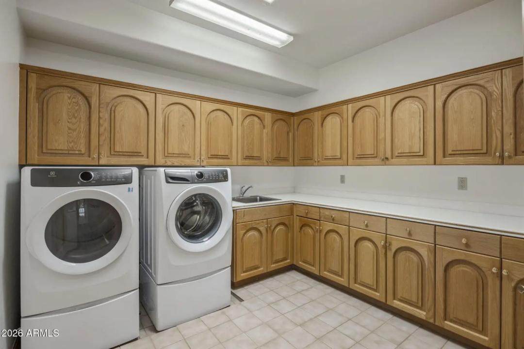 Real Estate Picture 27