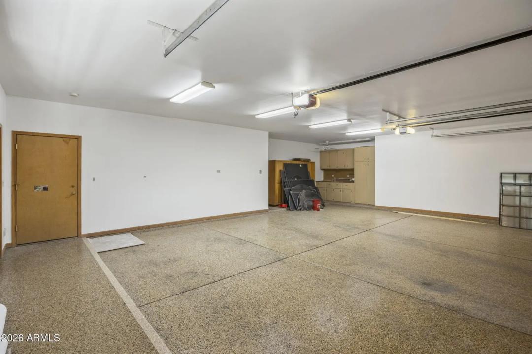 Real Estate Picture 34