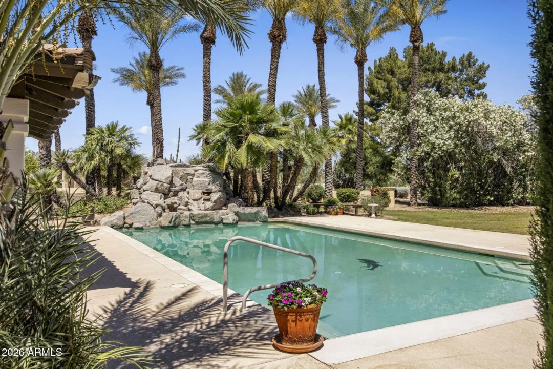 Real Estate Picture 37