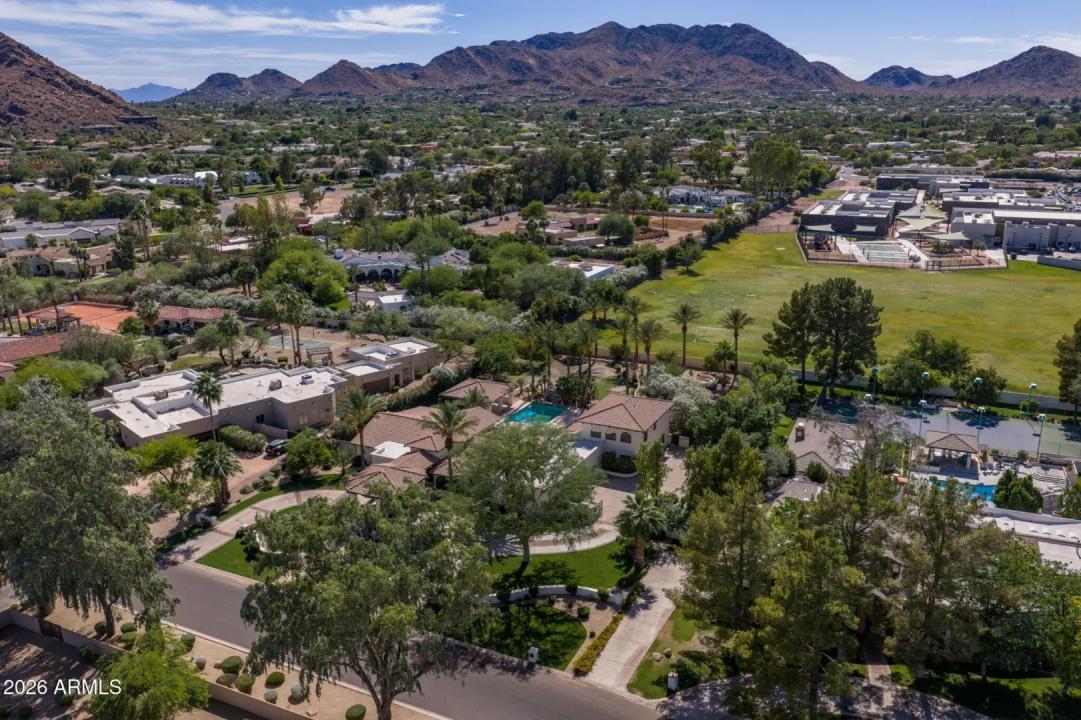 Real Estate Picture 64