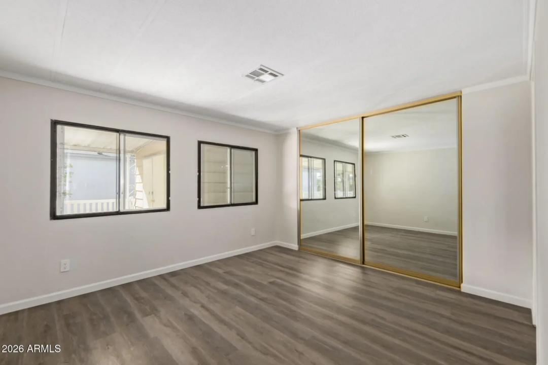 Real Estate Picture 10