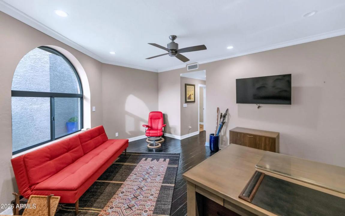 Real Estate Picture 32