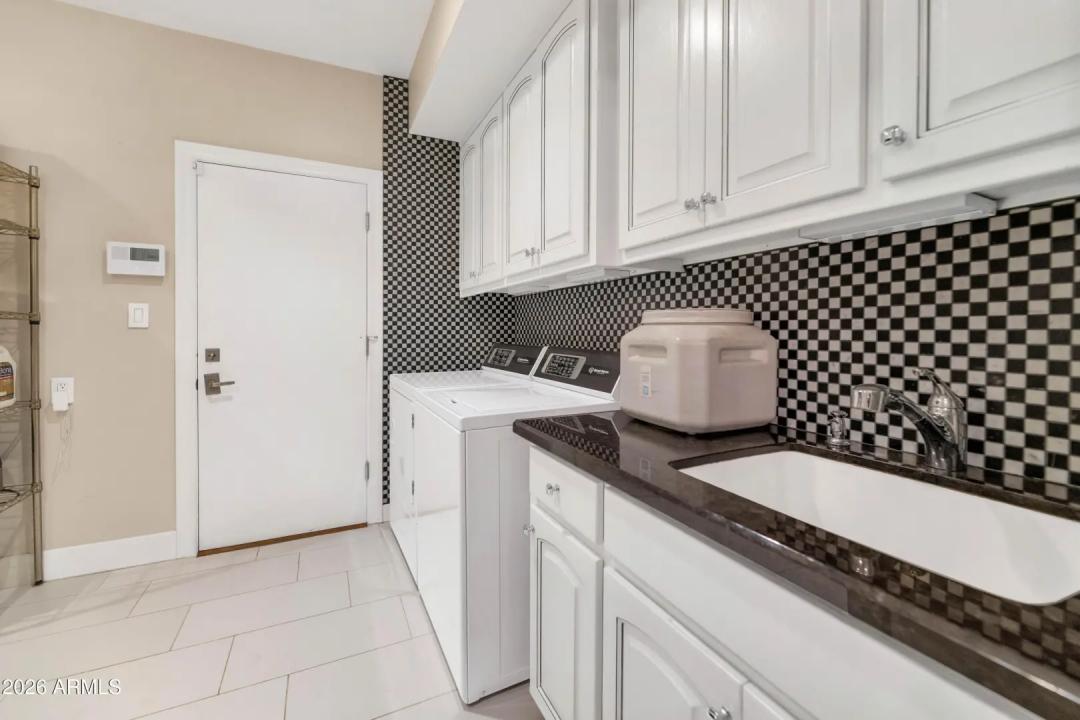 Real Estate Picture 25