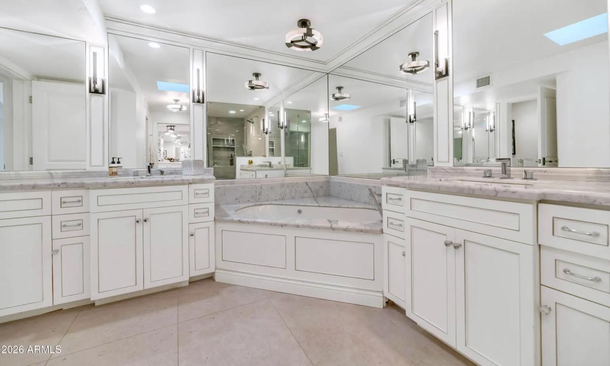 Real Estate Picture 22