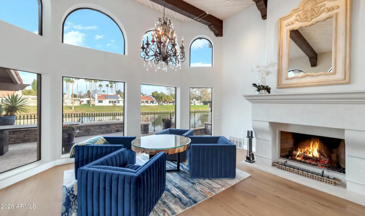 Real Estate Picture 7