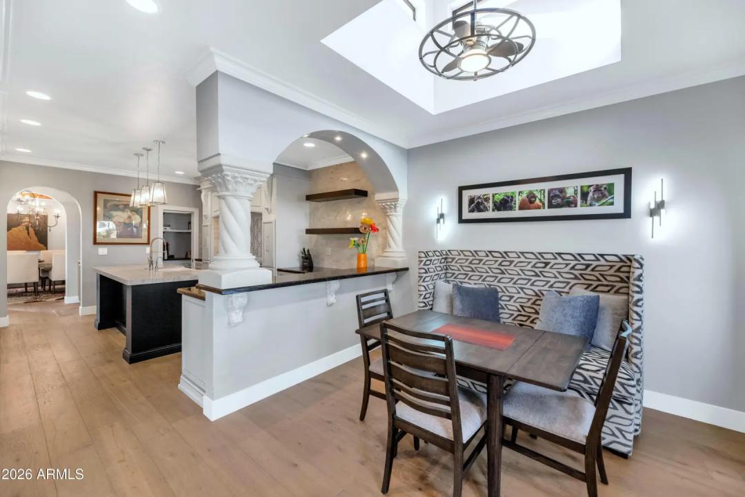 Real Estate Picture 14