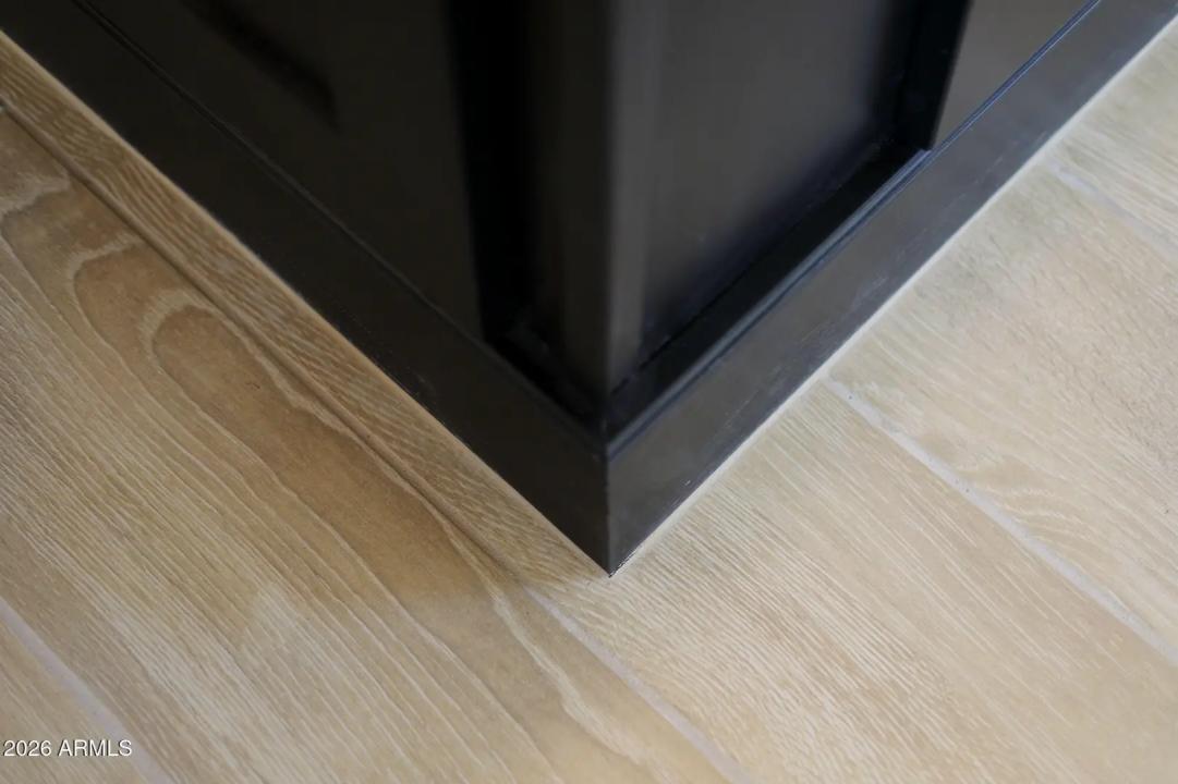 Real Estate Picture 16