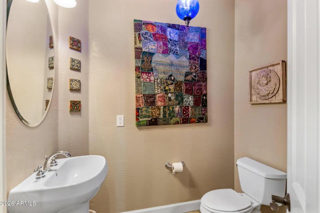 Real Estate Picture 22