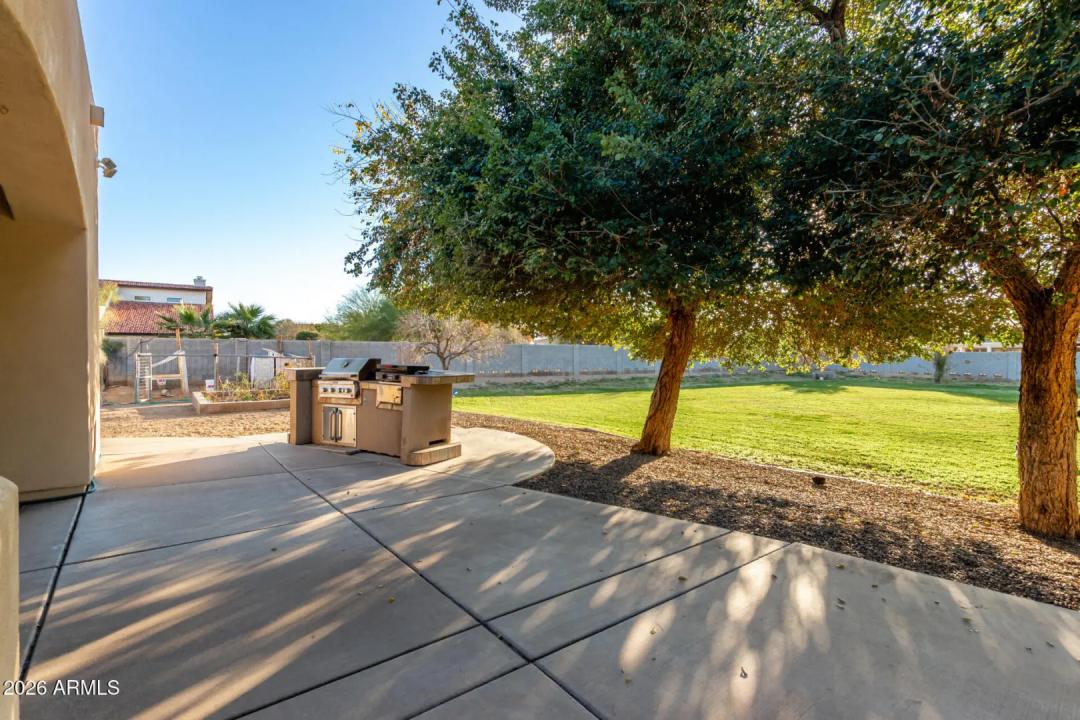 Real Estate Picture 45