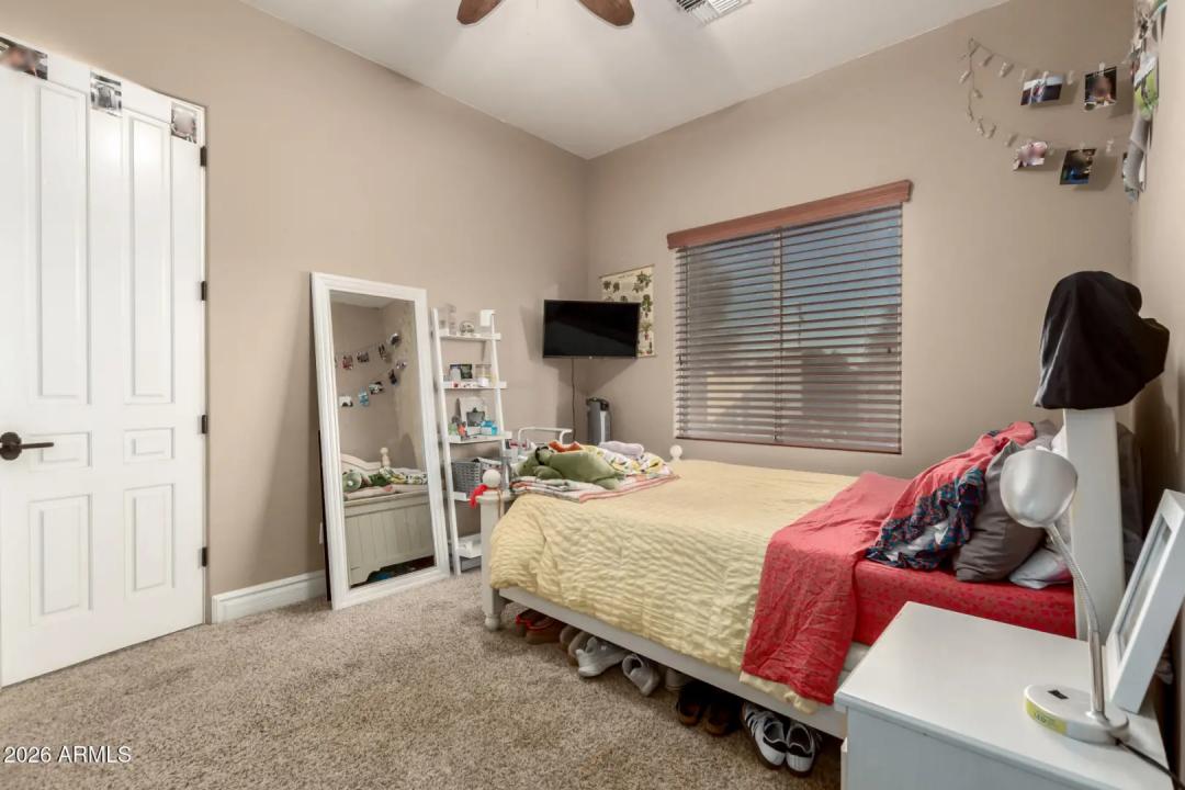 Real Estate Picture 38