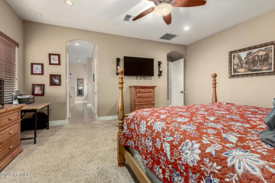 Real Estate Picture 26