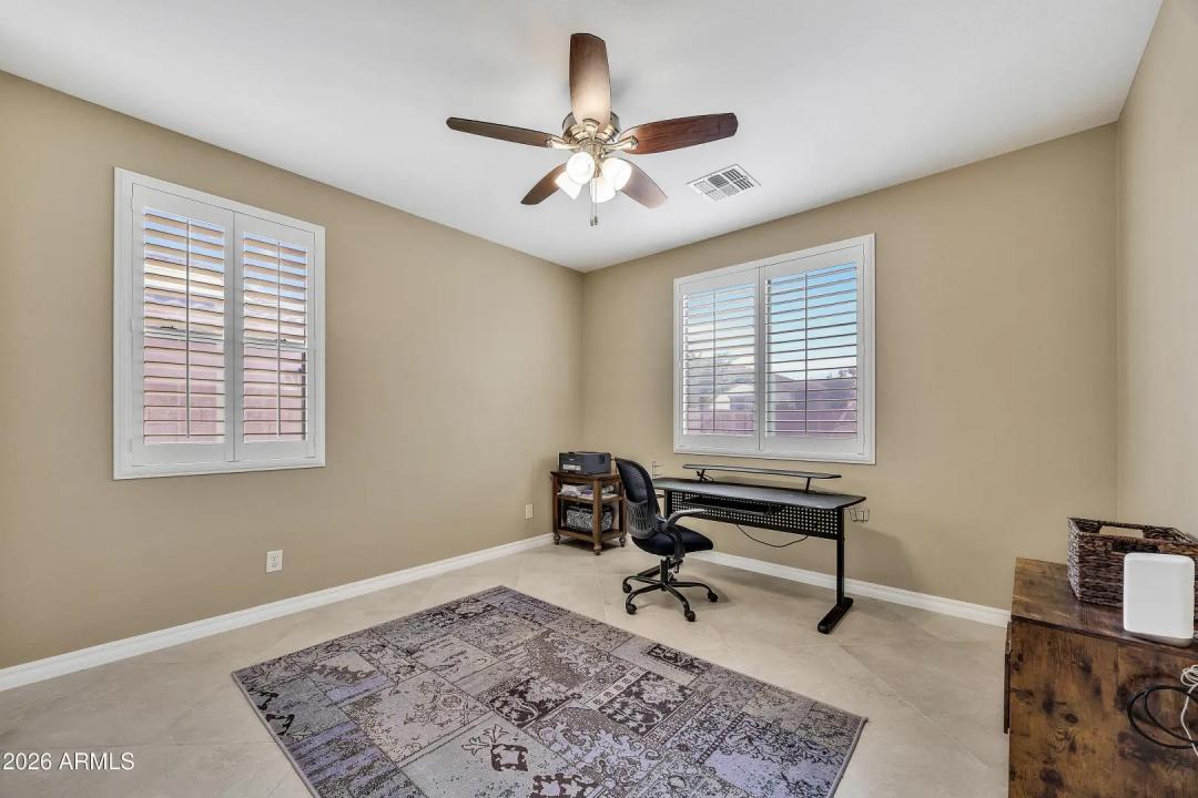 Real Estate Picture 10