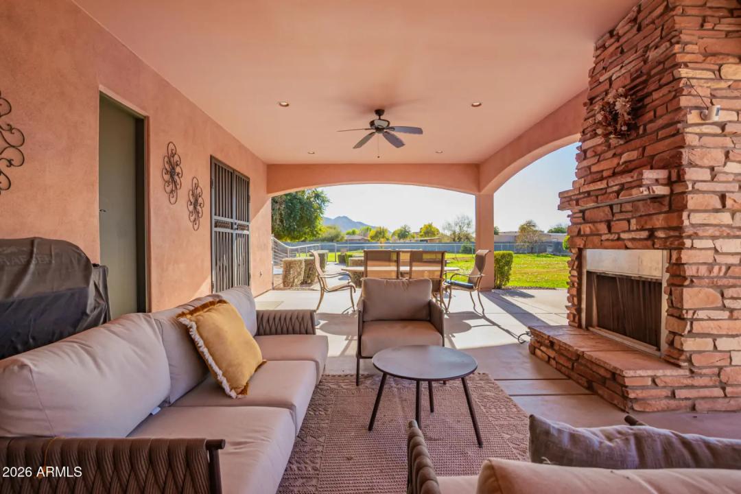 Real Estate Picture 42