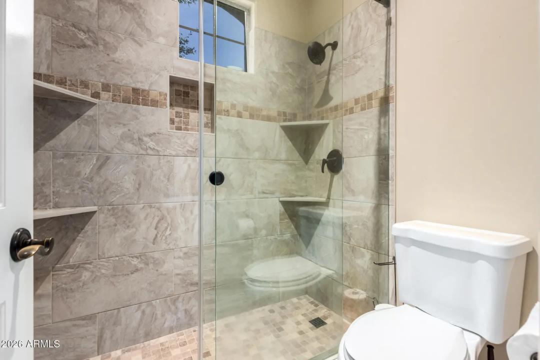 Real Estate Picture 36