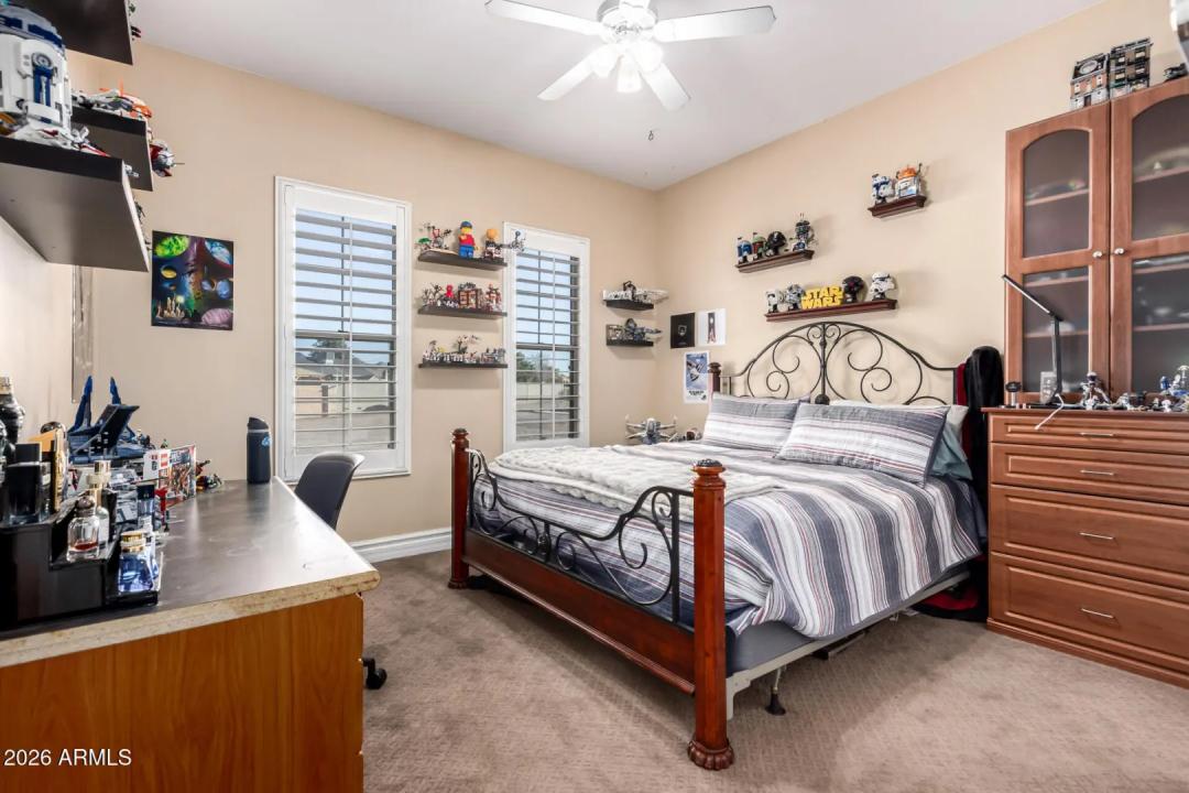 Real Estate Picture 32