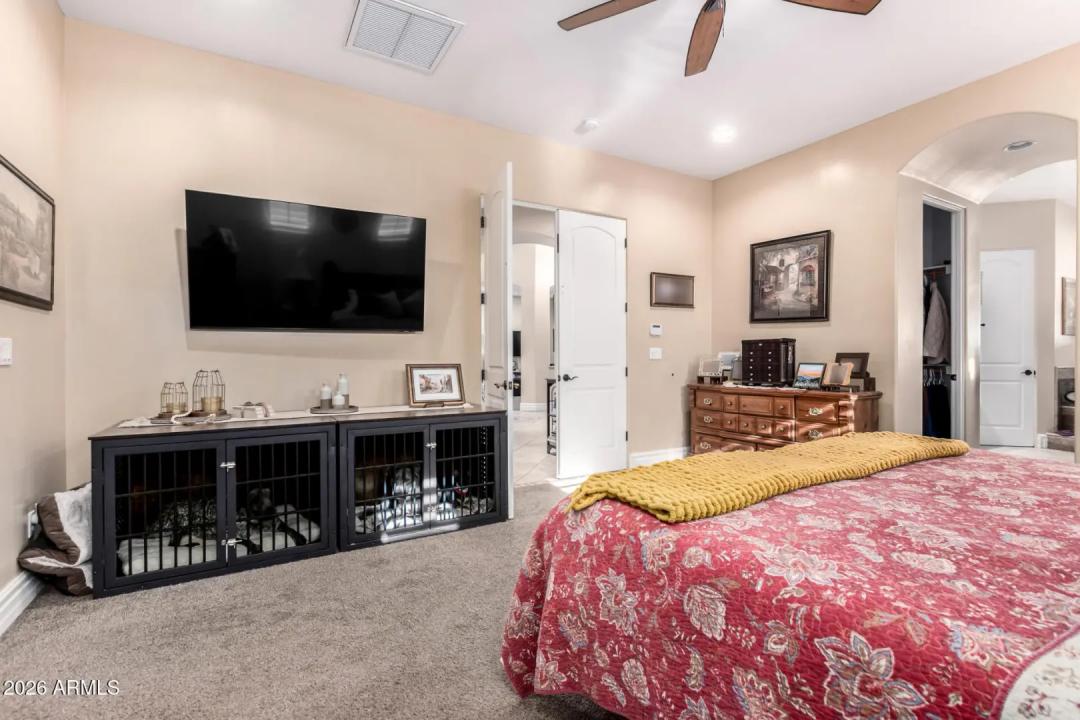 Real Estate Picture 23