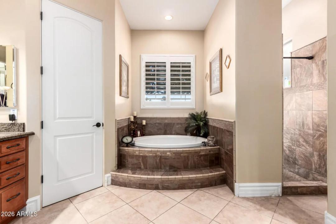 Real Estate Picture 27