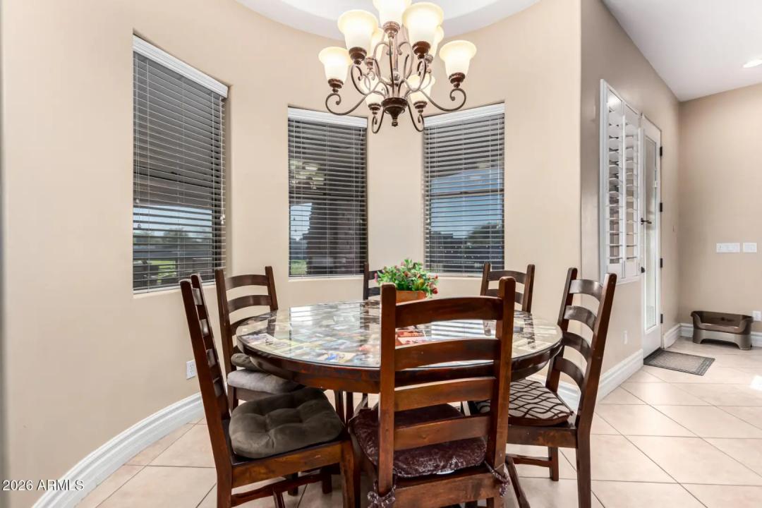 Real Estate Picture 17