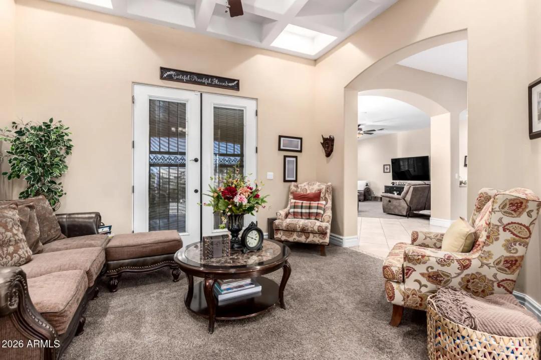 Real Estate Picture 11