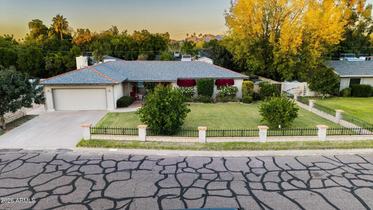 Real Estate Picture 1