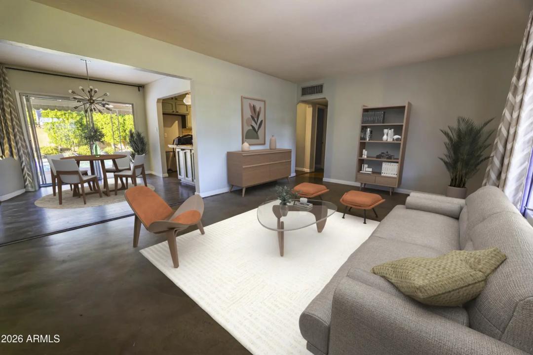 Real Estate Picture 4